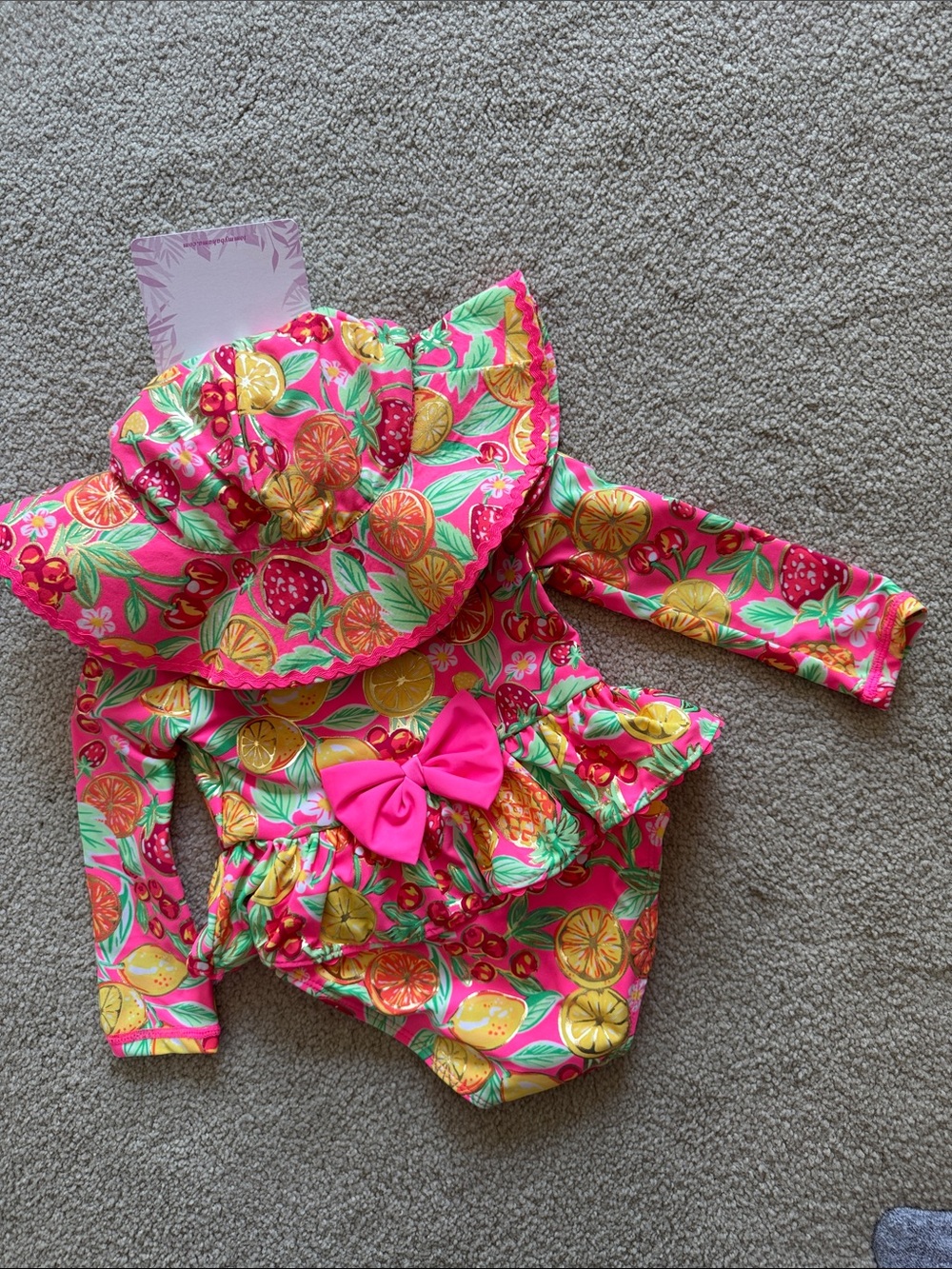 Tommy Bahama Girls' Pink Citrus & Berry Long-Sleeve Rashguard Set with Hat NWT